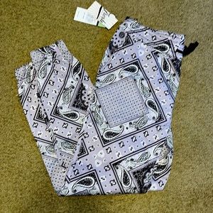 Men’s paisley print joggers